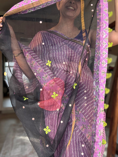 Embroidered pallu & patchwork inside border- kota doria saree