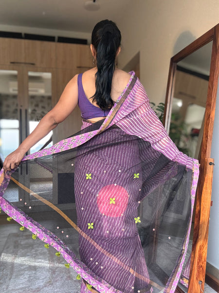 Embroidered pallu & patchwork inside border- kota doria saree