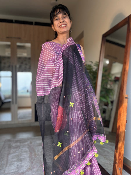 Embroidered pallu & patchwork inside border- kota doria saree