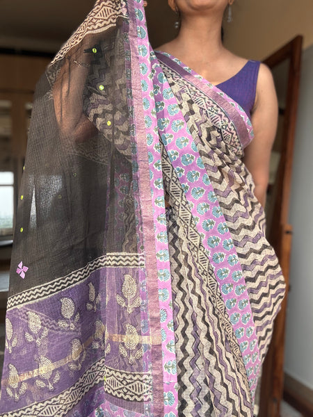 Embroidered pallu & patchwork inside border- kota doria saree