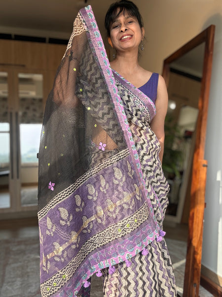 Embroidered pallu & patchwork inside border- kota doria saree