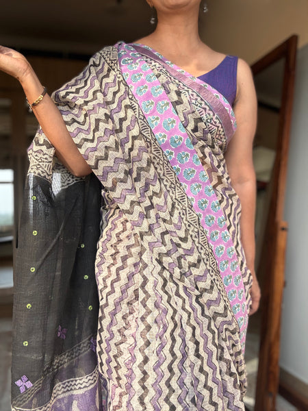 Embroidered pallu & patchwork inside border- kota doria saree