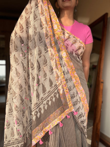 Embroidered pallu & patchwork inside border- kota doria saree