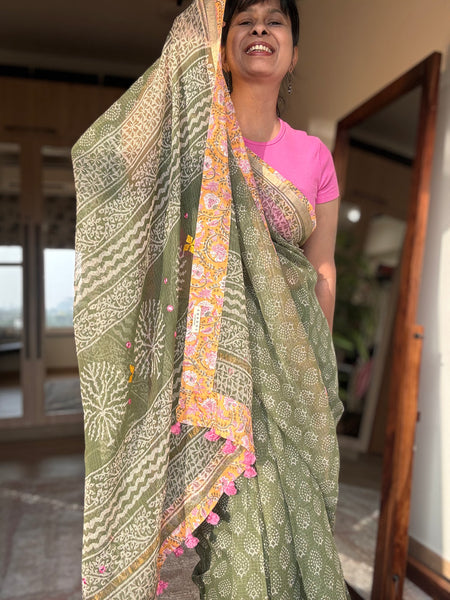 Embroidered pallu & patchwork inside border- kota doria saree