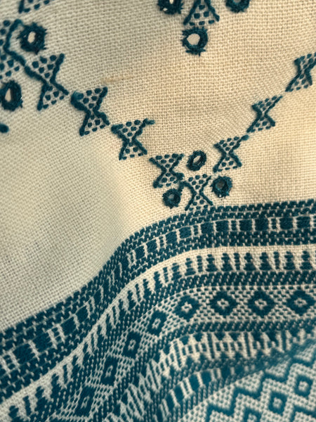 WHITE - KACCHI WOOLEN HANDWOVEN SHAWL - ACRYLIC WOOL