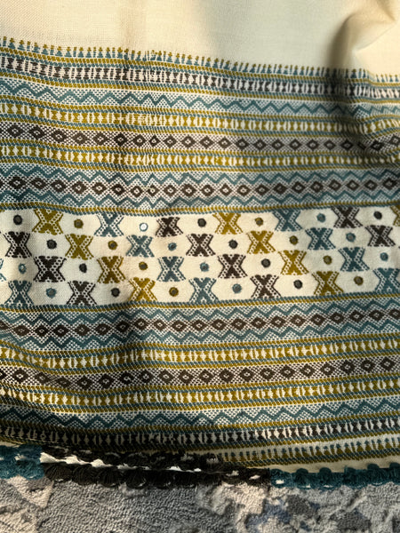 WHITE - KACCHI WOOLEN HANDWOVEN SHAWL - ACRYLIC WOOL