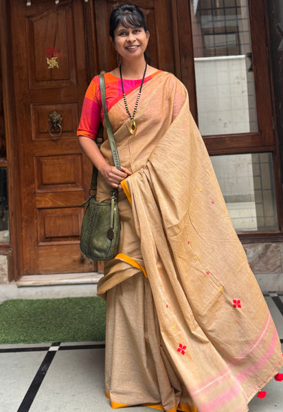 Handloom Pure Cotton Saree With Embroidered Pallu