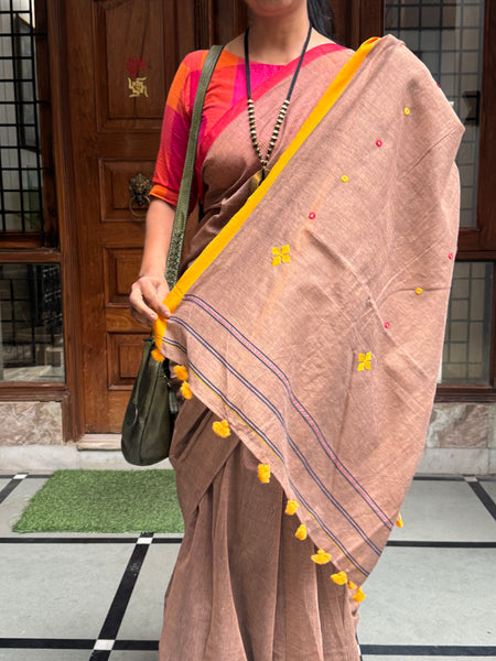 Handloom Pure Cotton Saree With Embroidered Pallu