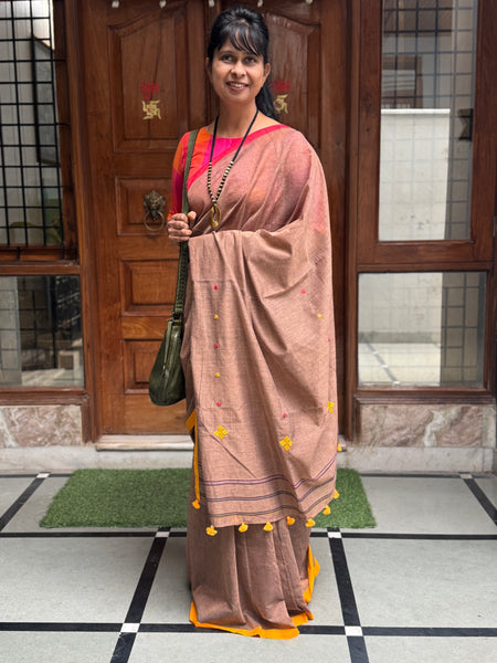 Handloom Pure Cotton Saree With Embroidered Pallu