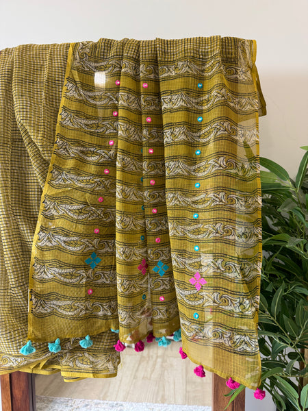 रंगमंच - Embroidered Pallu Kota Saree- Mehandi Green
