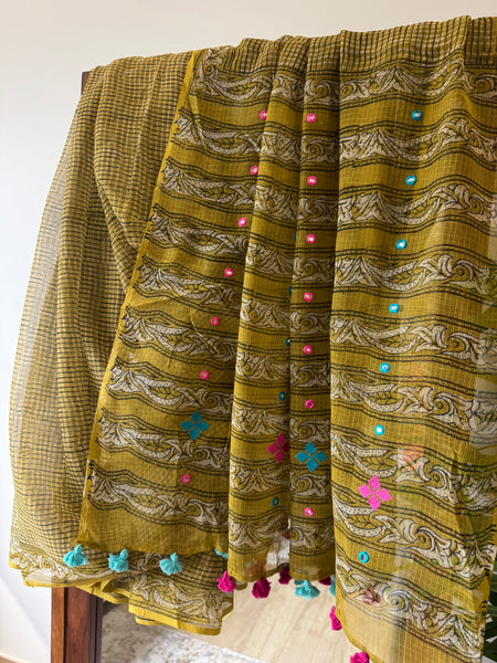 रंगमंच - Embroidered Pallu Kota Saree- Mehandi Green