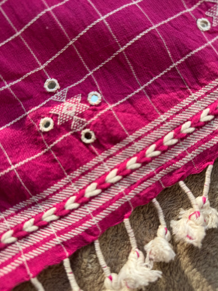 Viraasat - Bhujodi handwoven organic kala cotton stole