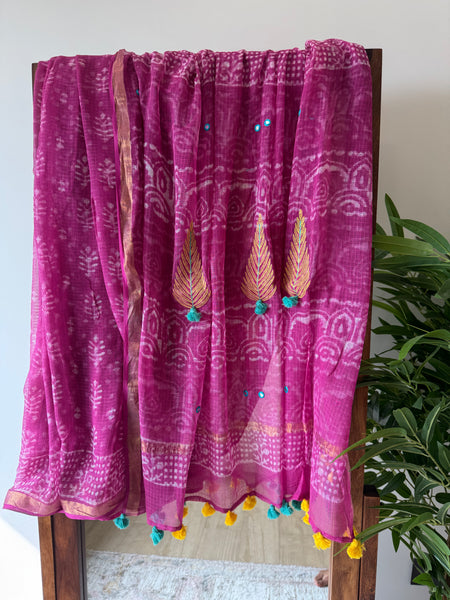 रंगमंच -Embroidered pallu Kota Saree - Bright Pink