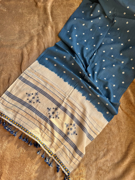Viraasat - Bhujodi handwoven organic kala cotton stole