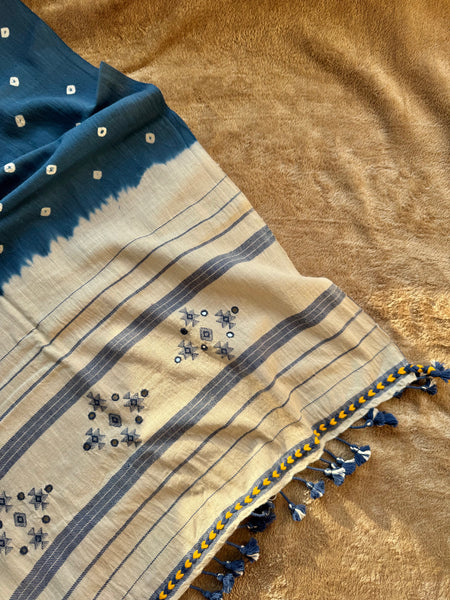 Viraasat - Bhujodi handwoven organic kala cotton stole