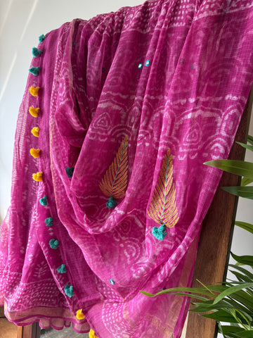 रंगमंच -Embroidered pallu Kota Saree - Bright Pink