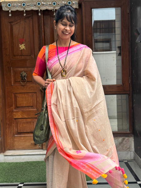 Woven Border Handloom Pure Cotton Saree With Embroidered Pallu