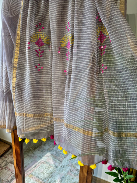 रंगमंच -Embroidered Pallu Kota Saree- Light Grey
