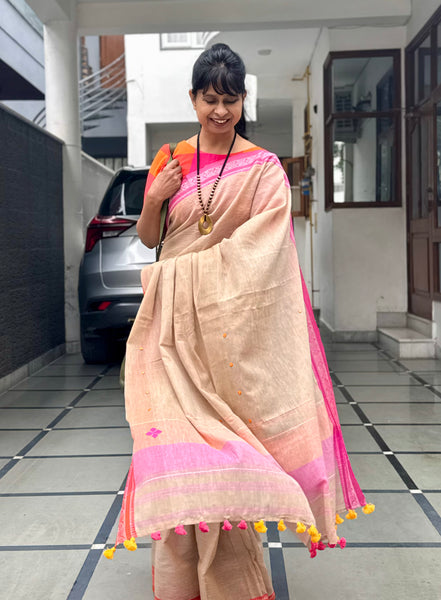 Woven Border Handloom Pure Cotton Saree With Embroidered Pallu