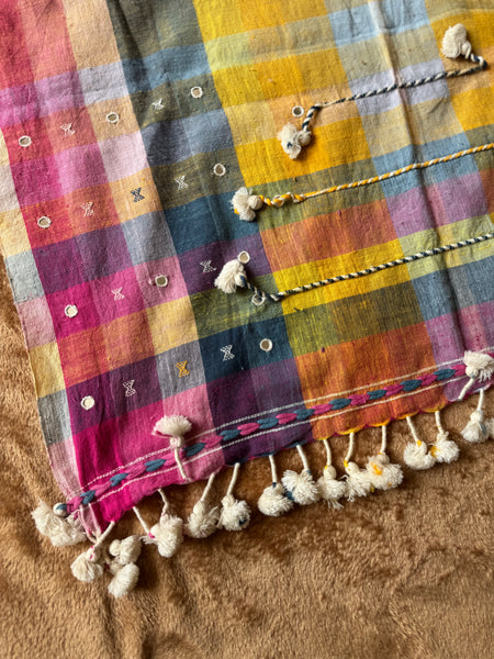 Viraasat - Bhujodi handwoven organic kala cotton stole