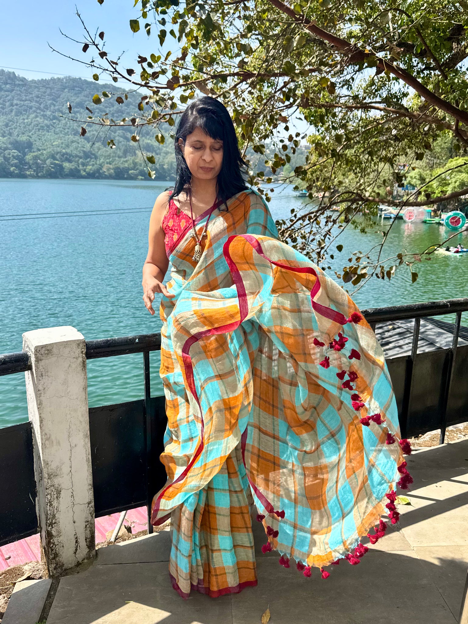Urban Tana - Handwoven Linen Saree