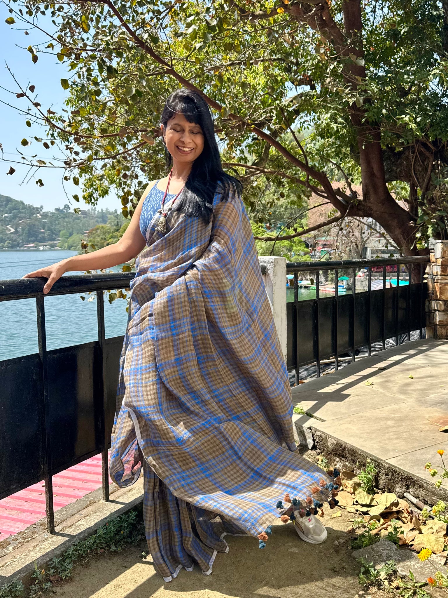 Urban Tana - Handwoven Linen Saree