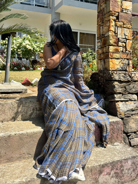 Urban Tana - Handwoven Linen Saree