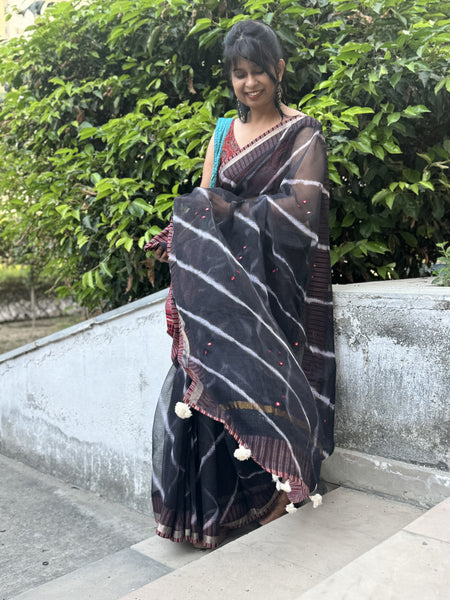 Embroidered pallu & patchwork border- kota doria saree