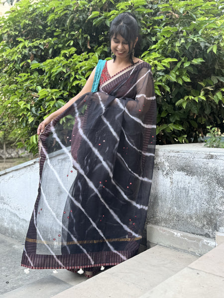 Embroidered pallu & patchwork border- kota doria saree