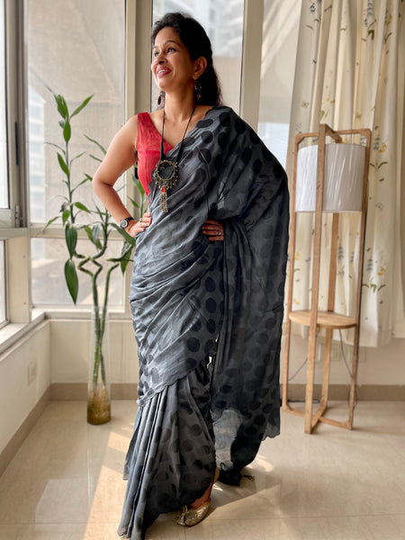 Modal voile self designed grey saree - with semi silk dual shade pink BP