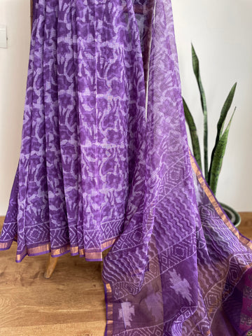 Kota Doria cotton saree with Zari