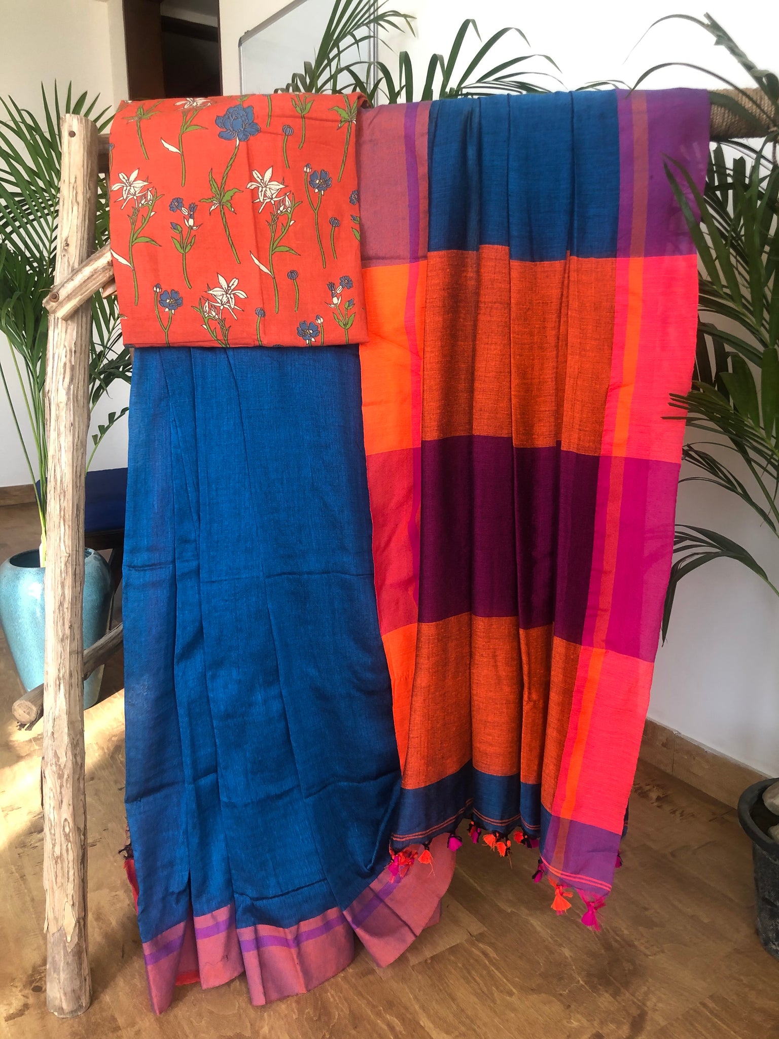 Bengal handloom khadi cotton saree - Navy Blue