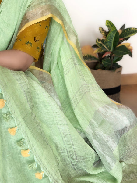 Lemon Green with yellow border - Handwoven Linen Saree