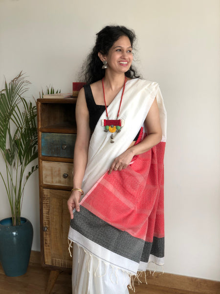 Nargis - Weaving Cotton white Saree